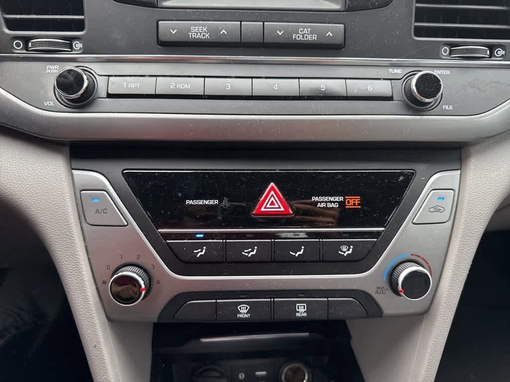 Thumbnail: 2017 Hyundai Elantra - 23