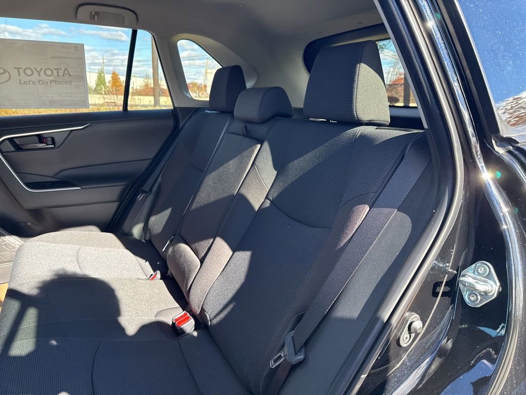 Thumbnail: 2025 Toyota RAV4 - 12