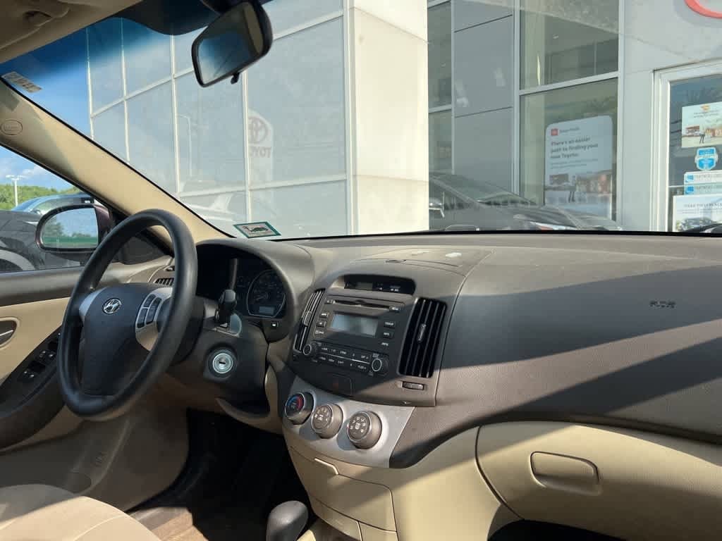 Thumbnail: 2009 Hyundai Elantra - 14