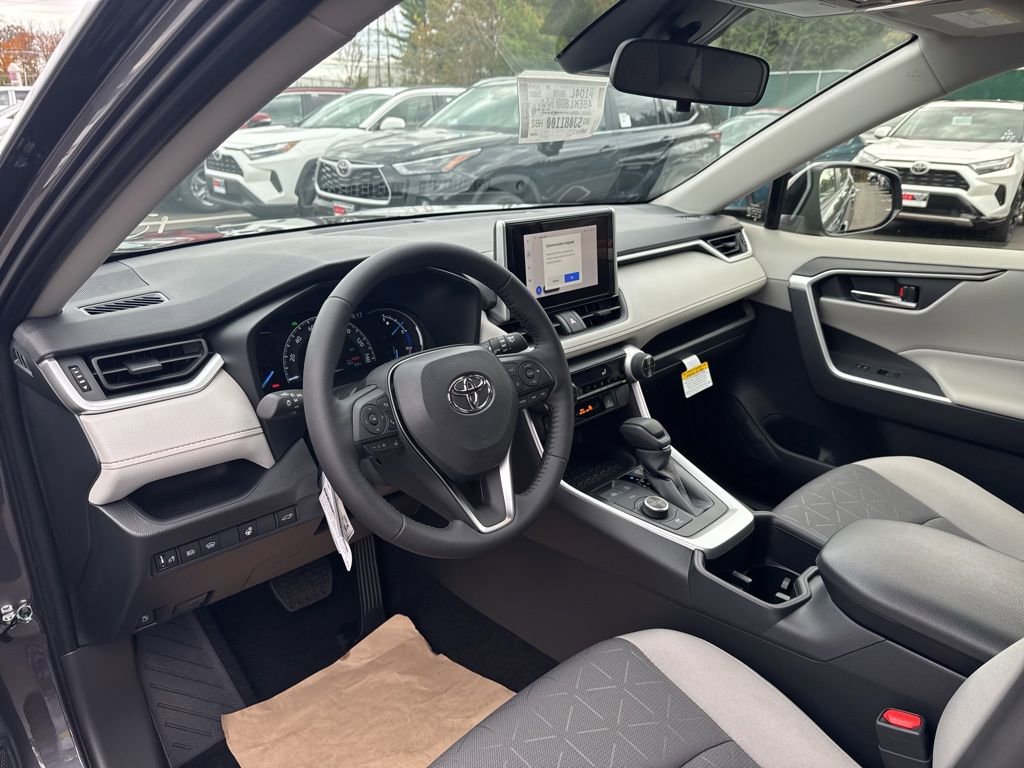 Thumbnail: 2025 Toyota RAV4 - 11