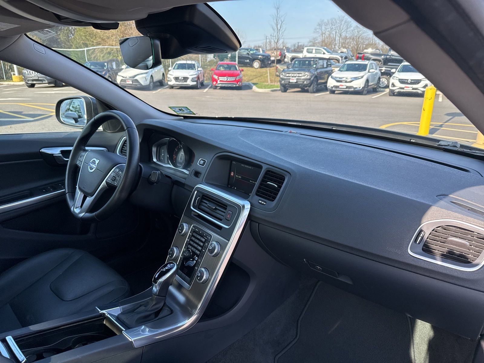 Thumbnail: 2016 Volvo S60 - 20