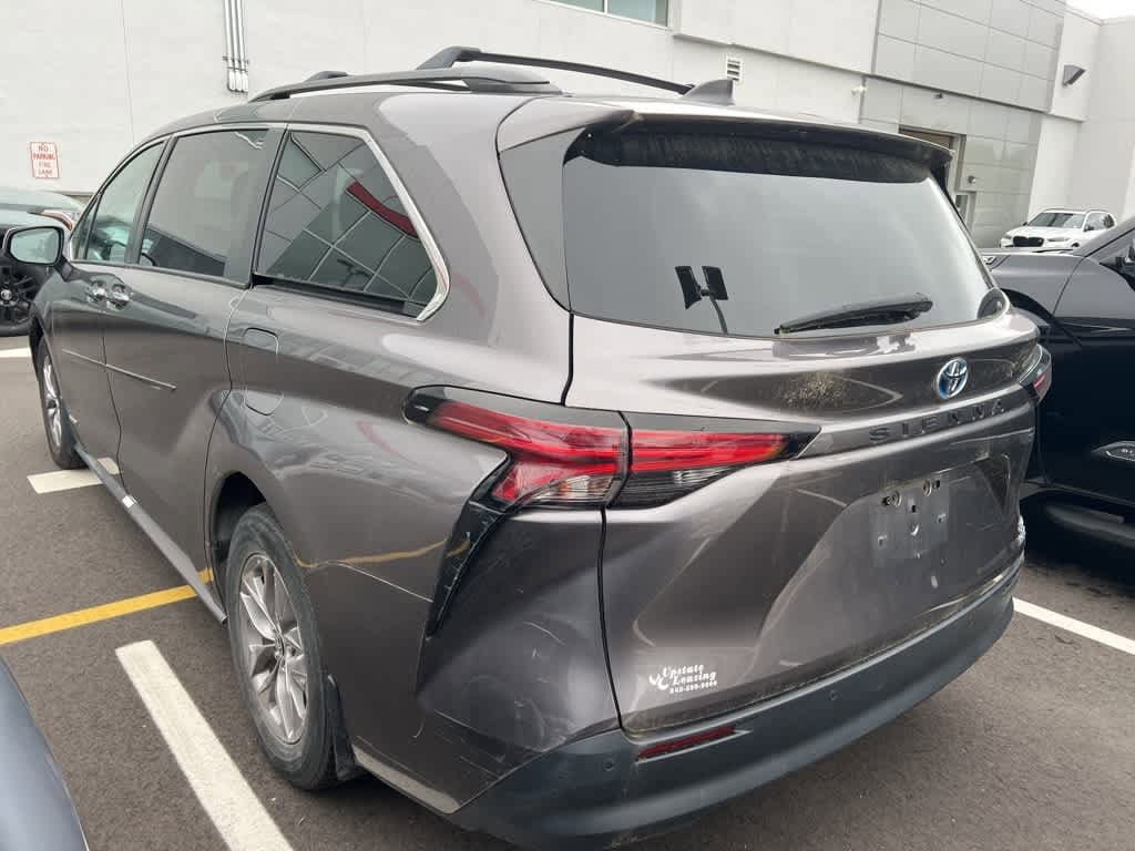 2021 Toyota Sienna XLE 4