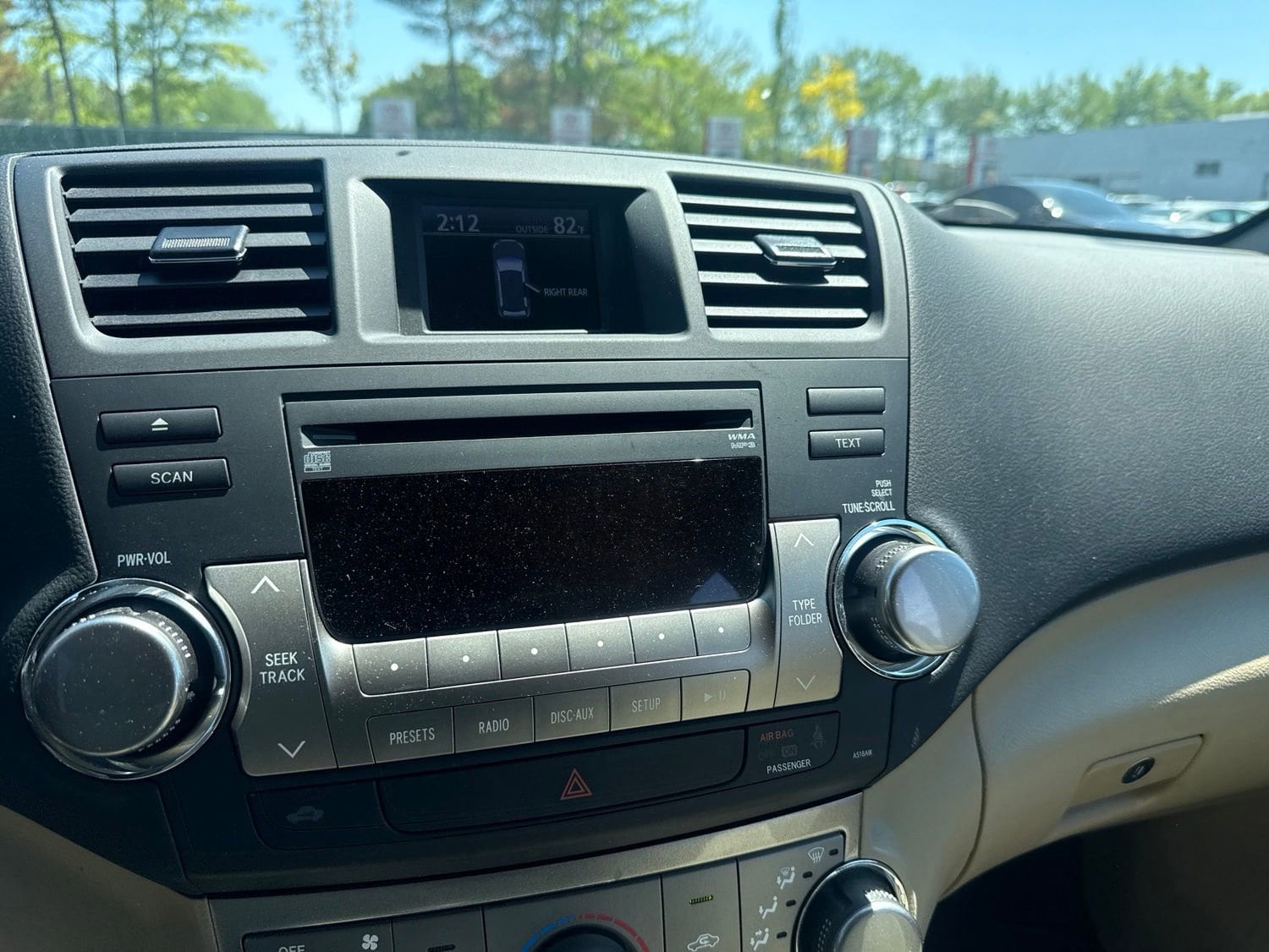 Thumbnail: 2012 Toyota Highlander - 27
