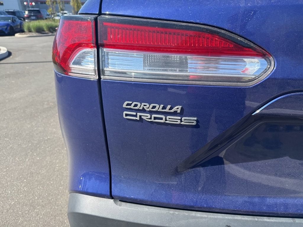 Thumbnail: 2022 Toyota Corolla Cross - 16