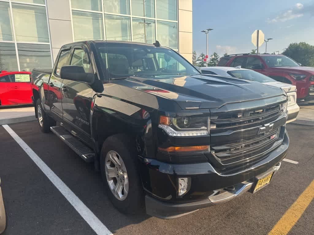 Thumbnail: 2017 Chevrolet Silverado 1500 - 2