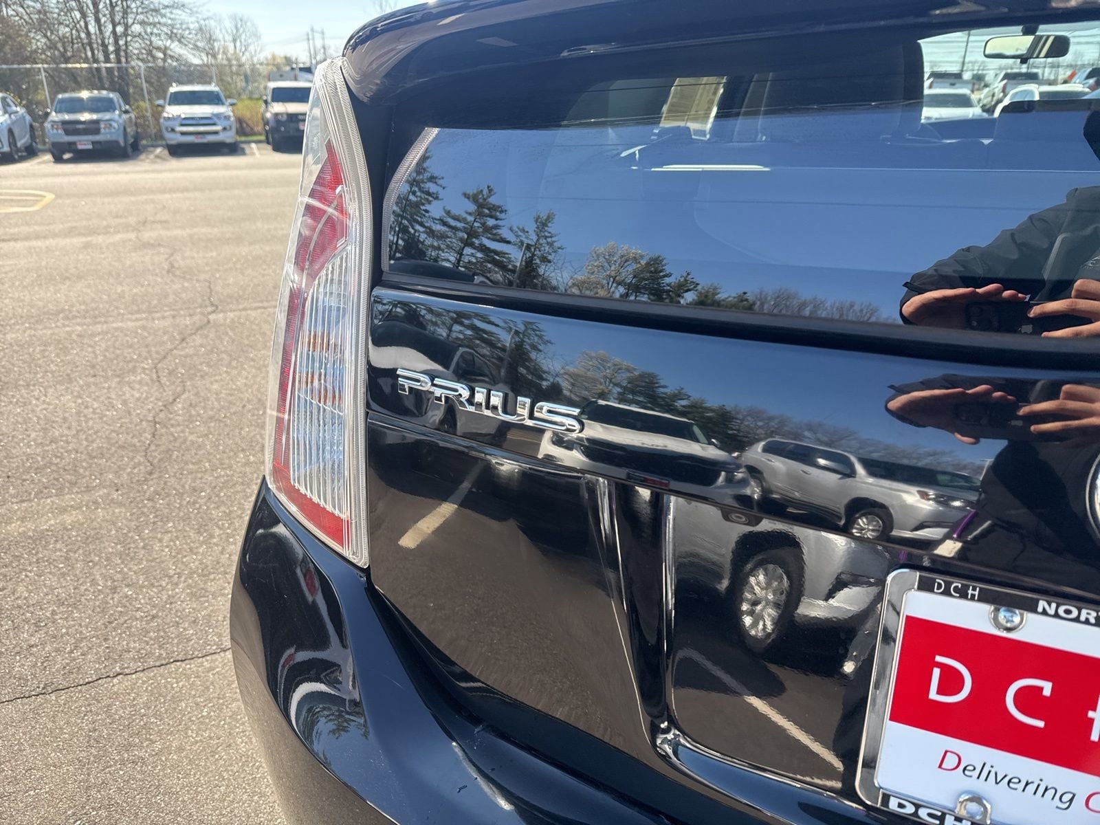 Thumbnail: 2015 Toyota Prius - 17