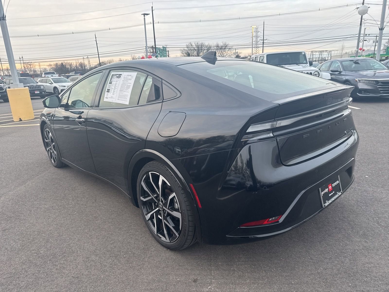 Thumbnail: 2023 Toyota Prius Prime - 13