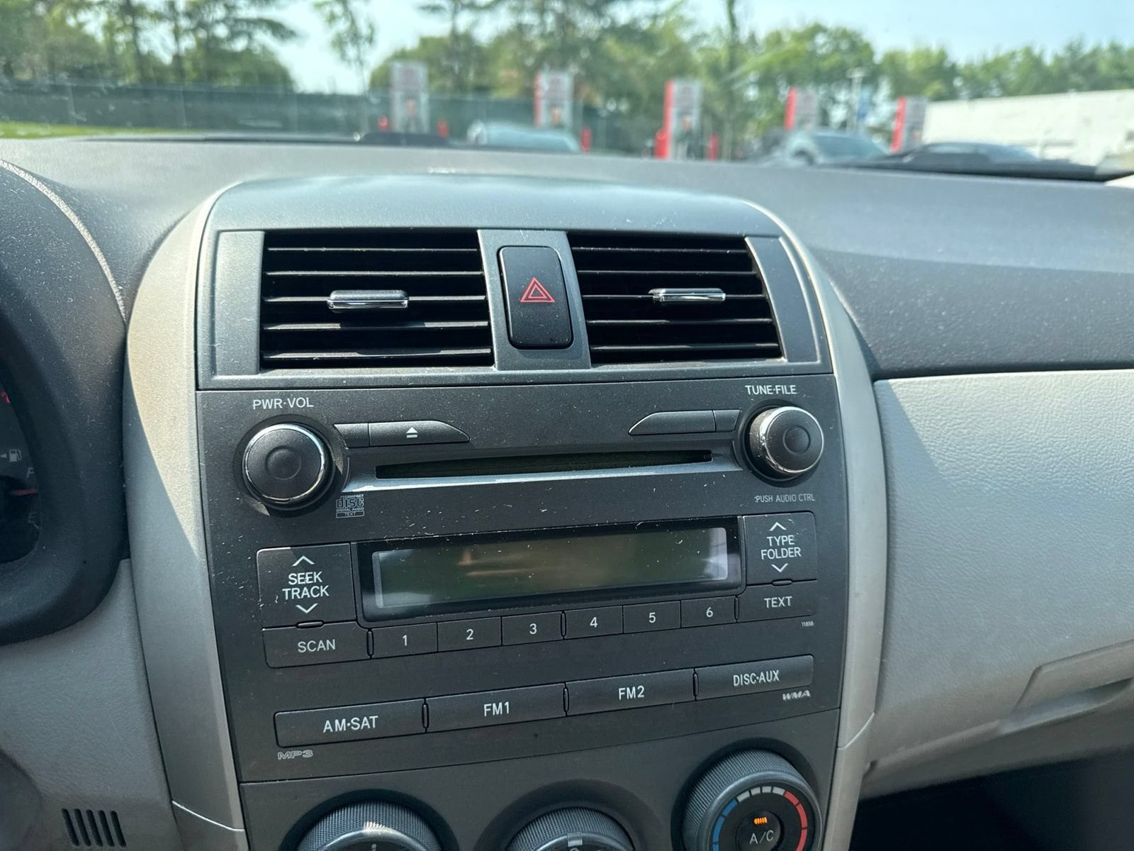 Thumbnail: 2011 Toyota Corolla - 26