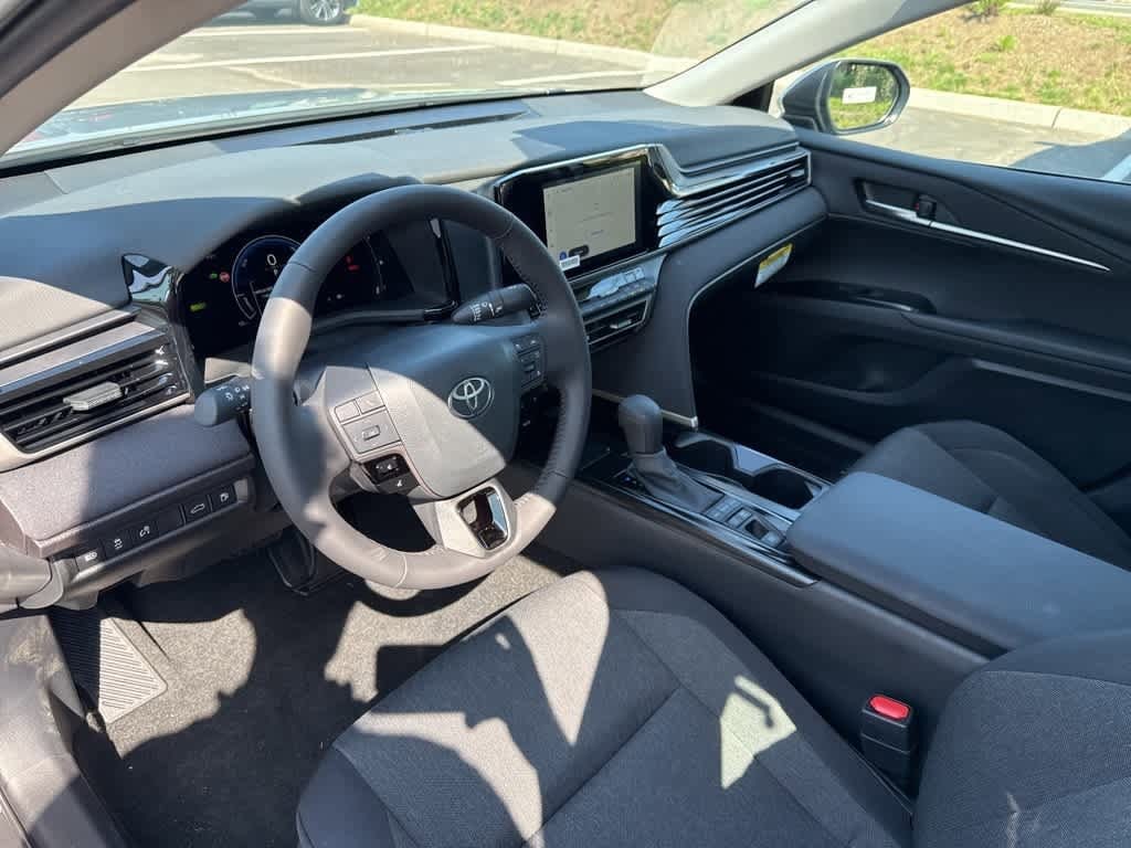 Thumbnail: 2025 Toyota Camry - 9