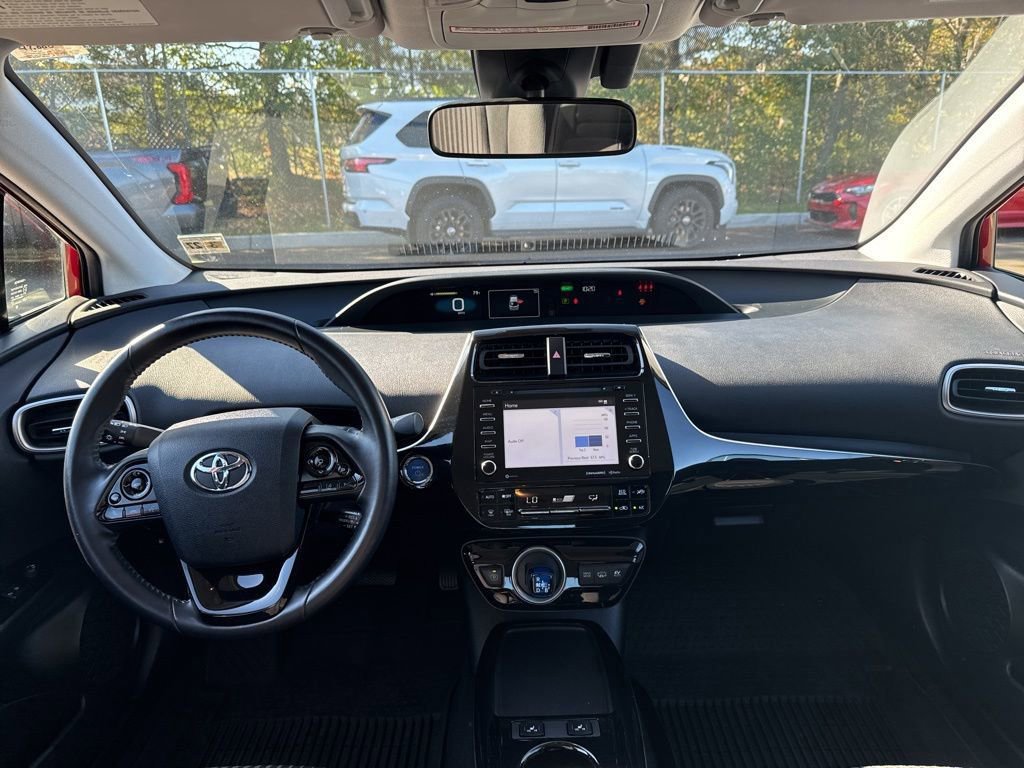 Thumbnail: 2022 Toyota Prius Prime - 32