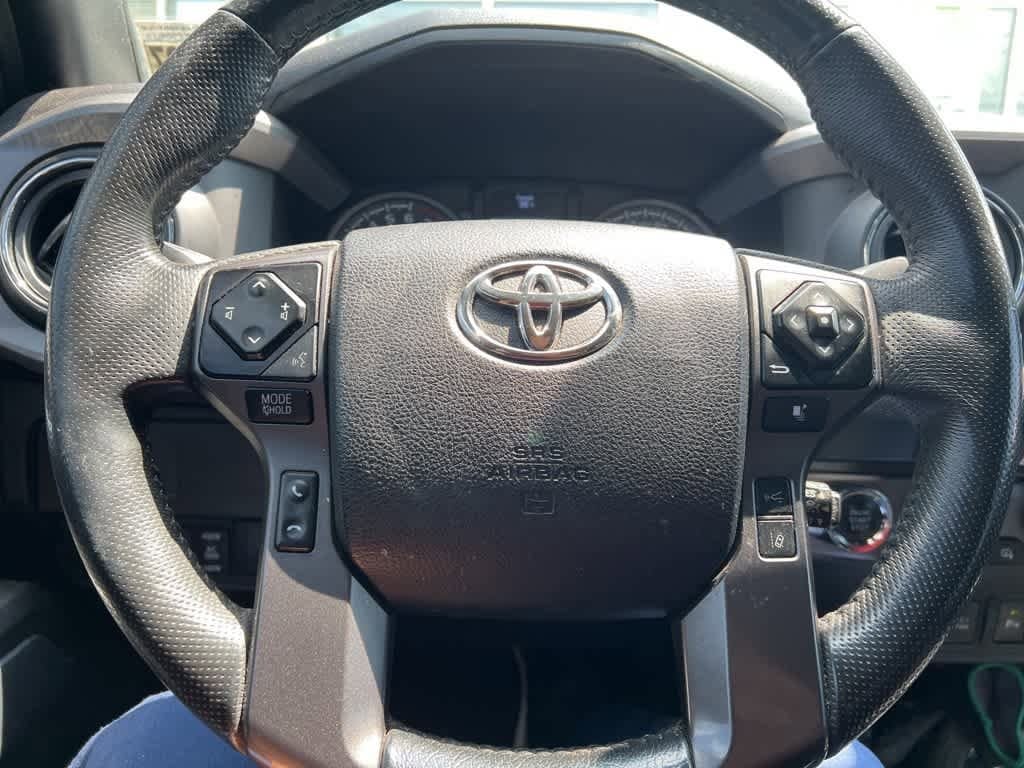 Thumbnail: 2022 Toyota Tacoma - 18