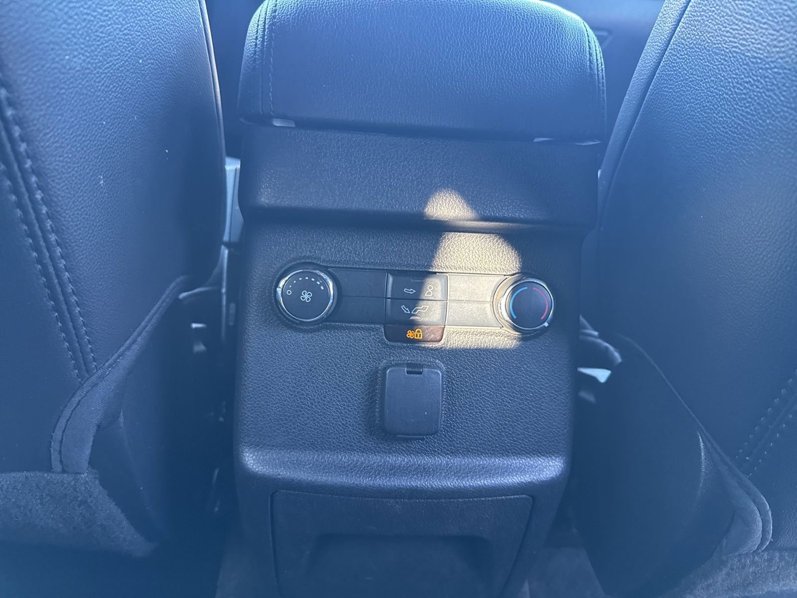 Thumbnail: 2017 Ford Explorer - 31