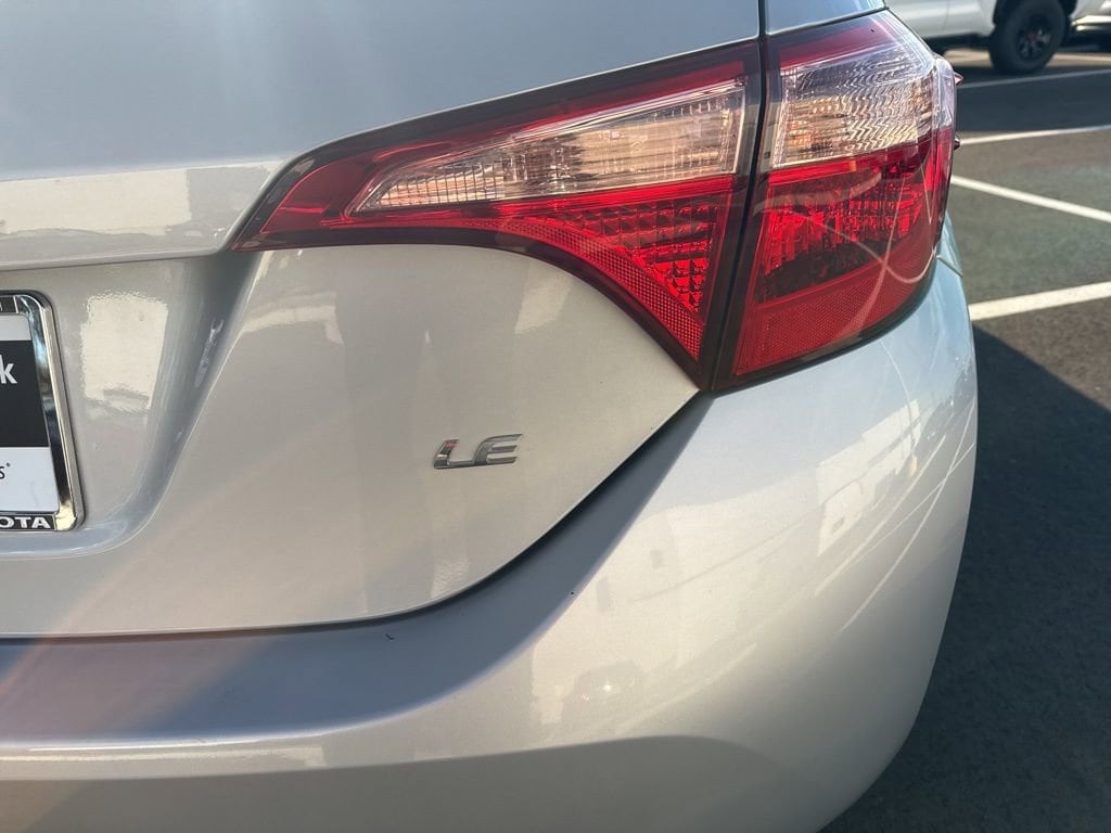 Thumbnail: 2018 Toyota Corolla - 15