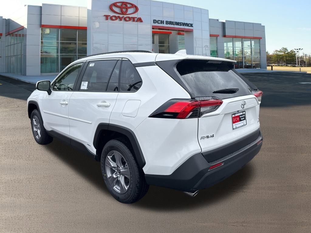 Thumbnail: 2025 Toyota RAV4 - 6