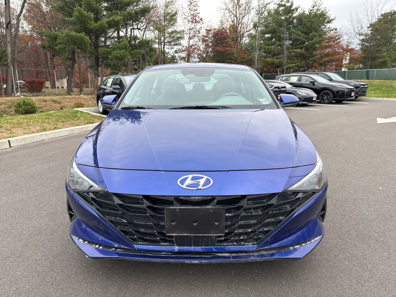 2023 Hyundai Elantra SEL photo 2