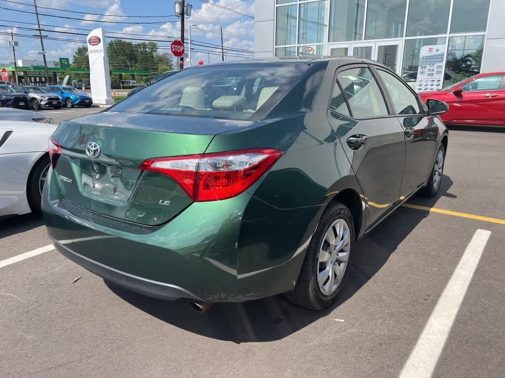 Thumbnail: 2015 Toyota Corolla - 3