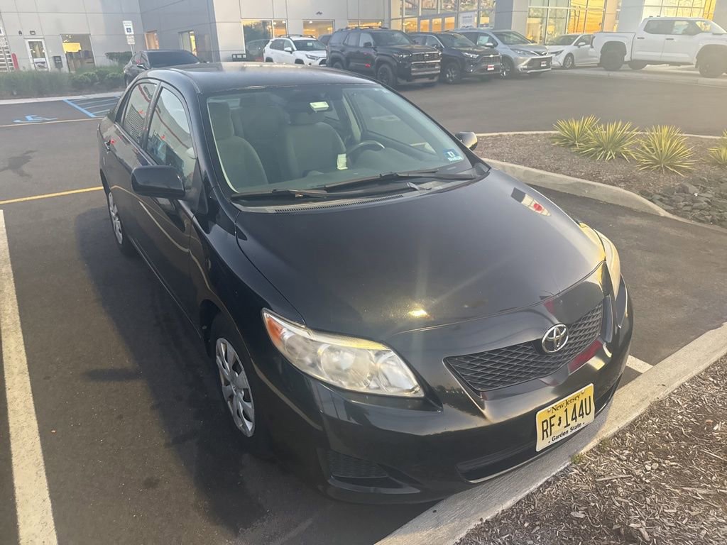 2010 Toyota Corolla LE photo 2