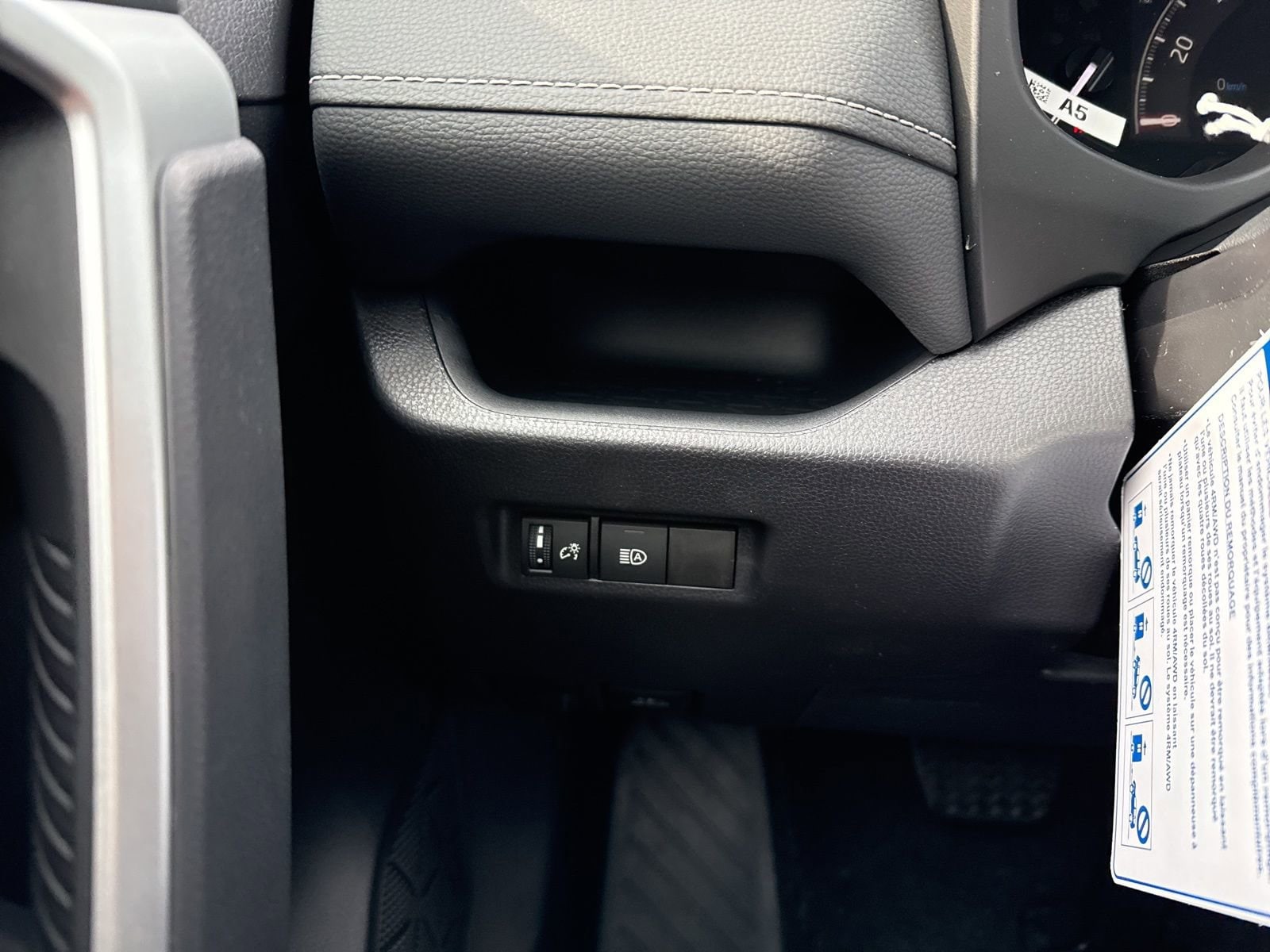 Thumbnail: 2025 Toyota RAV4 - 24