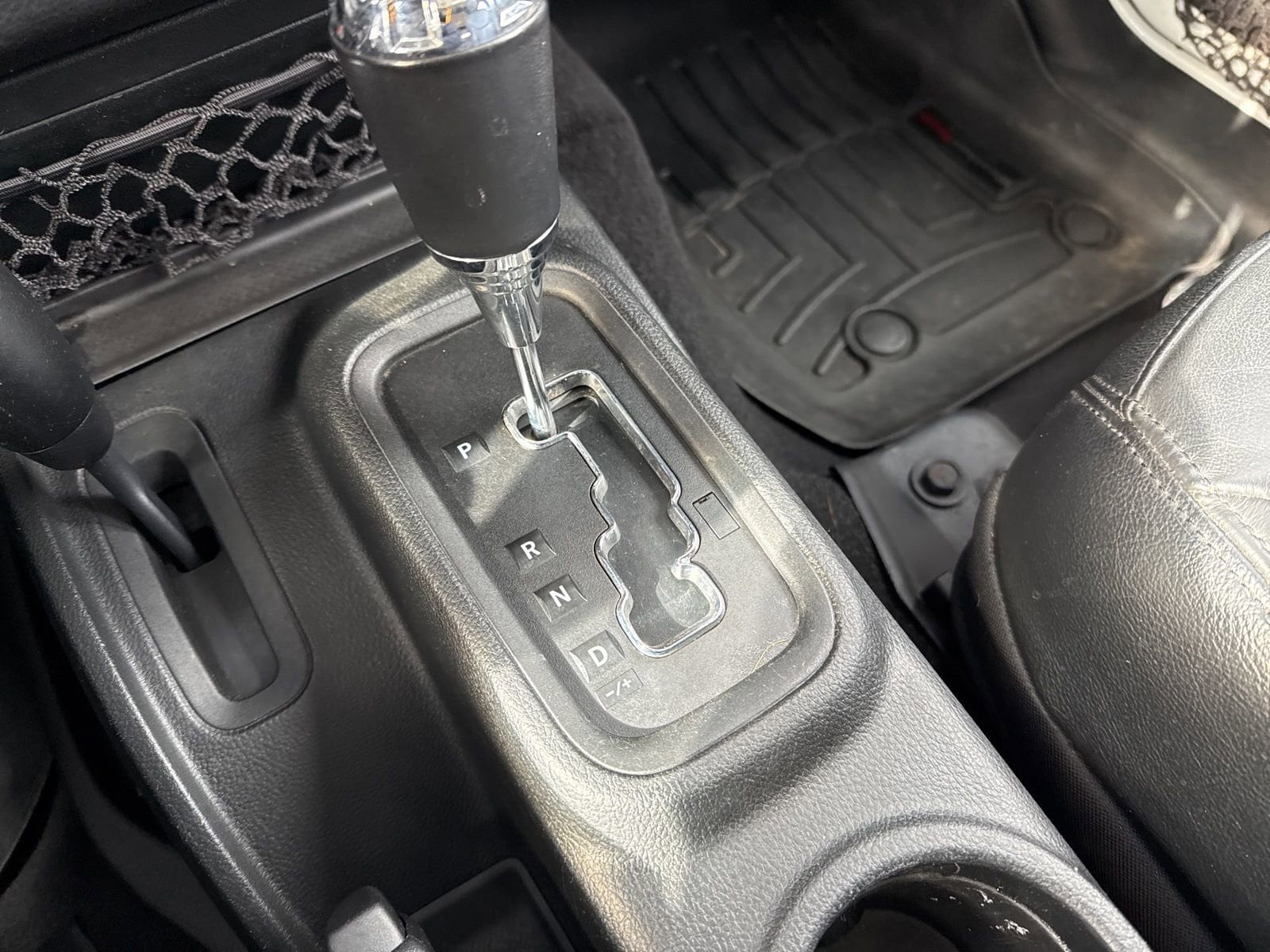 Thumbnail: 2017 Jeep Wrangler - 28