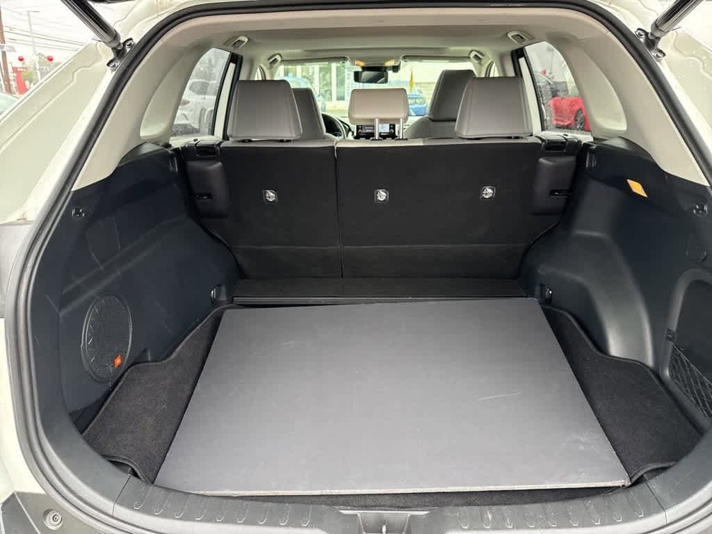 Thumbnail: 2019 Toyota RAV4 - 14