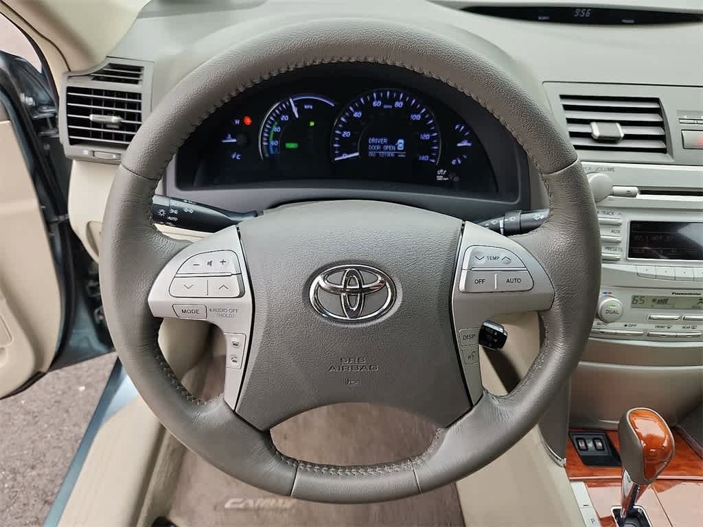 Thumbnail: 2011 Toyota Camry - 24
