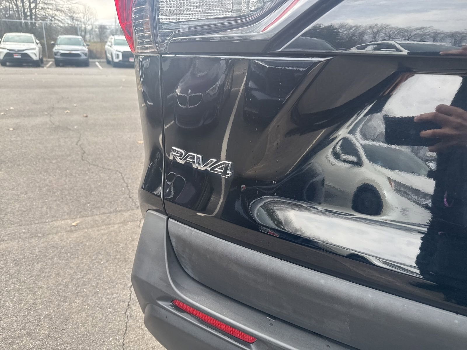 Thumbnail: 2022 Toyota RAV4 - 15