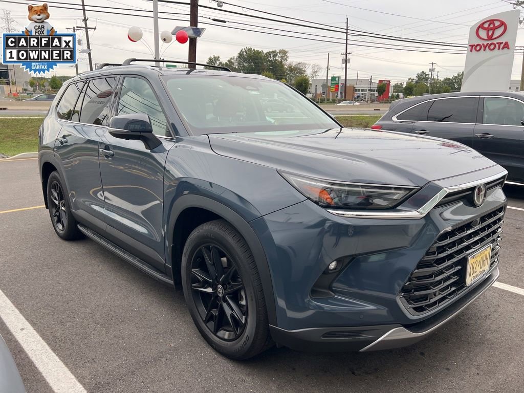 2024 Toyota Grand Highlander Platinum photo 2
