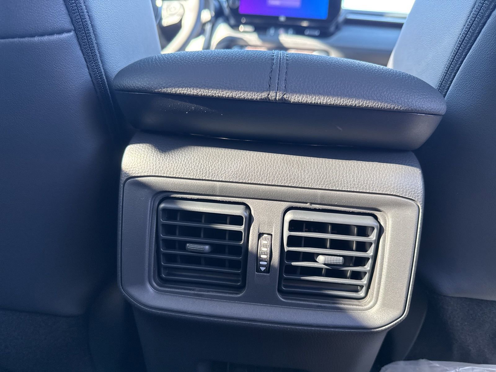 Thumbnail: 2025 Toyota RAV4 - 23