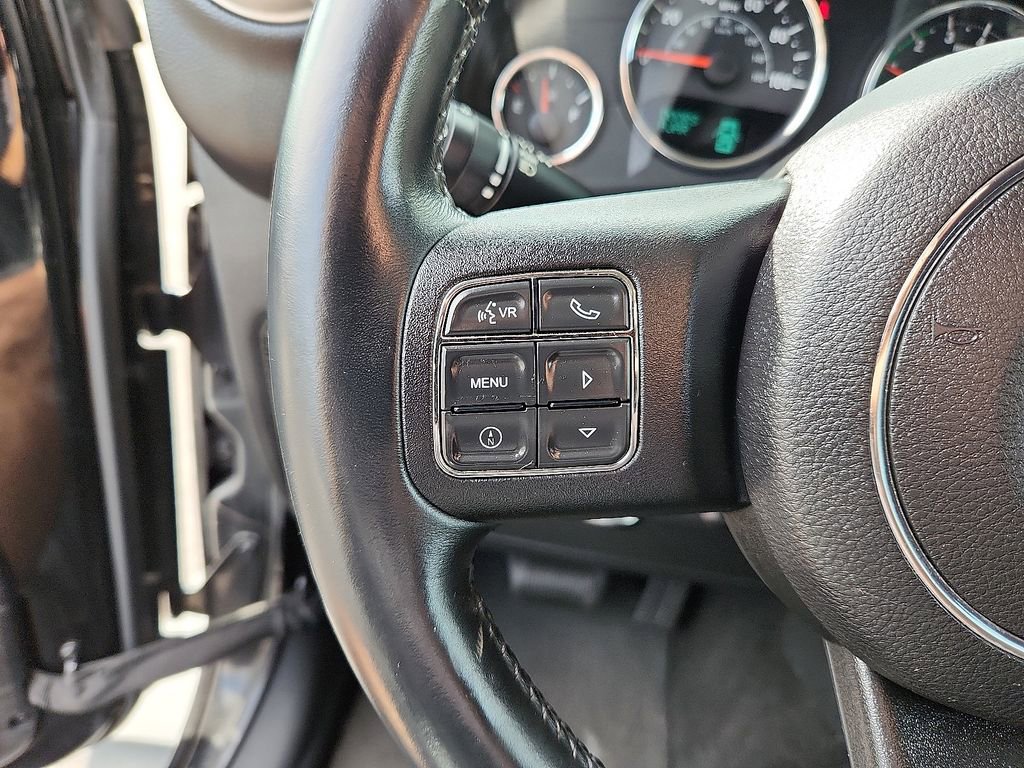 Thumbnail: 2013 Jeep Wrangler - 27