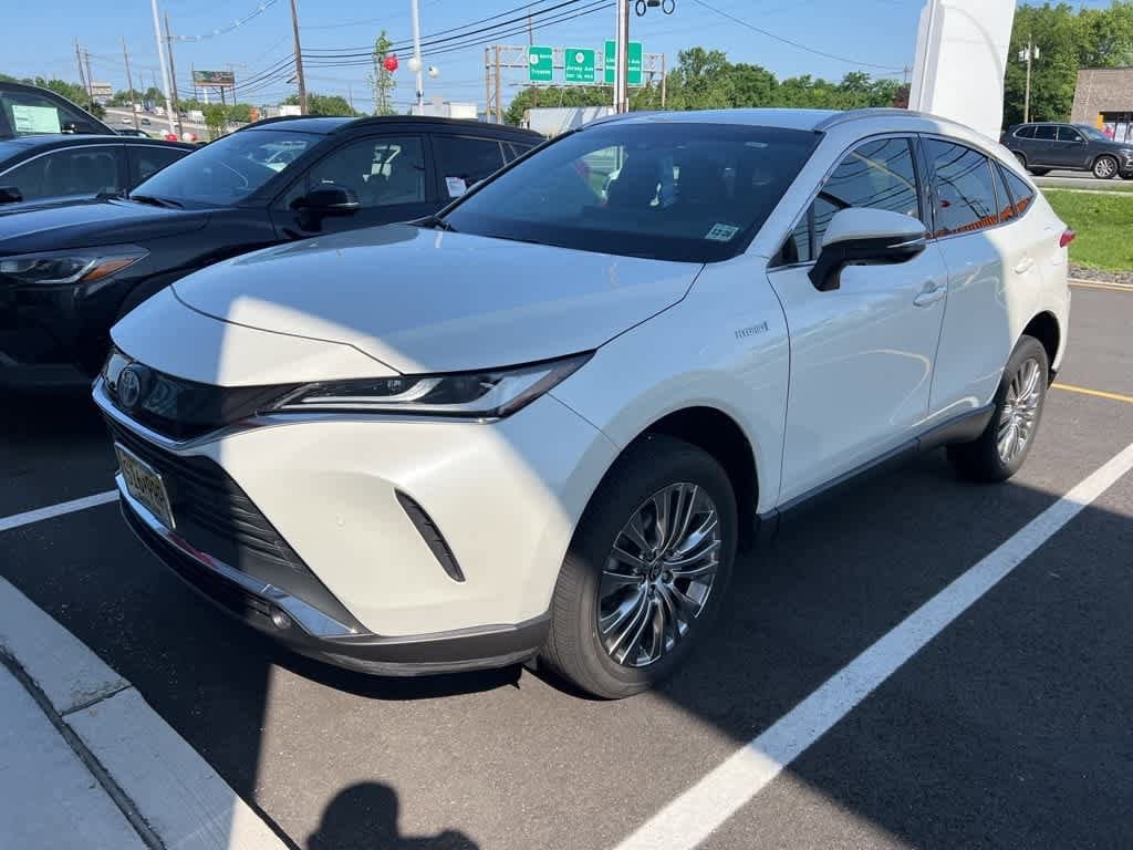 Thumbnail: 2021 Toyota Venza - 1