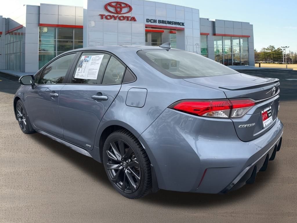 Thumbnail: 2023 Toyota Corolla - 13