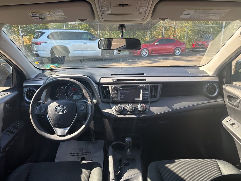 Thumbnail: 2016 Toyota RAV4 - 25
