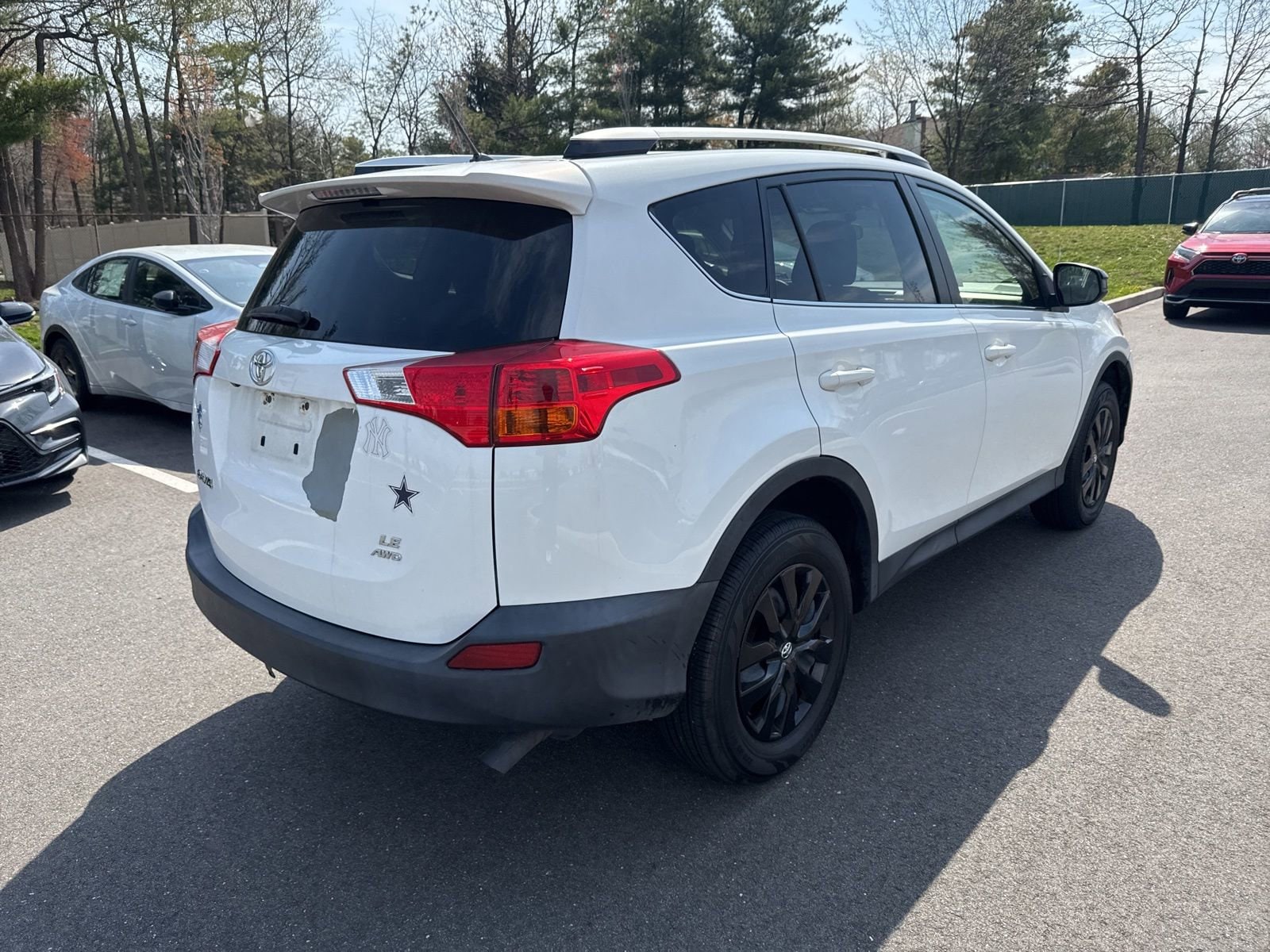 Thumbnail: 2015 Toyota RAV4 - 4