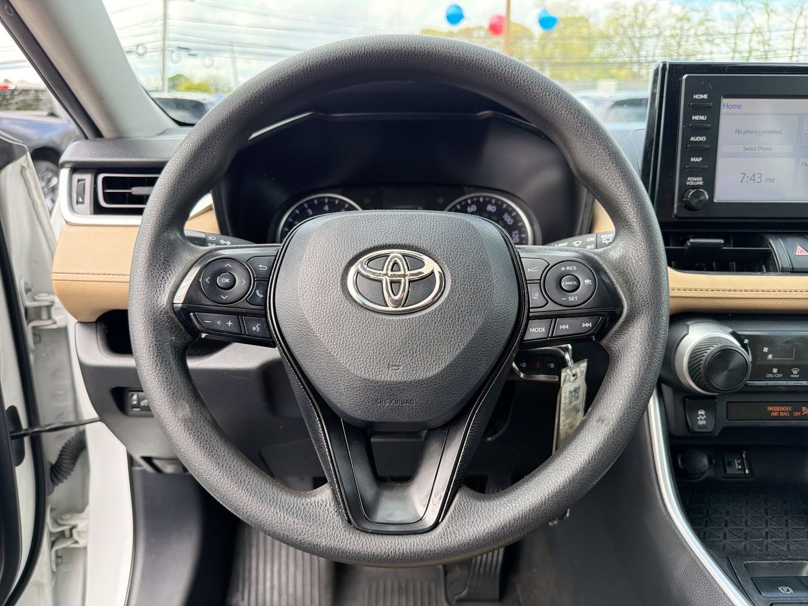 Thumbnail: 2019 Toyota RAV4 - 30