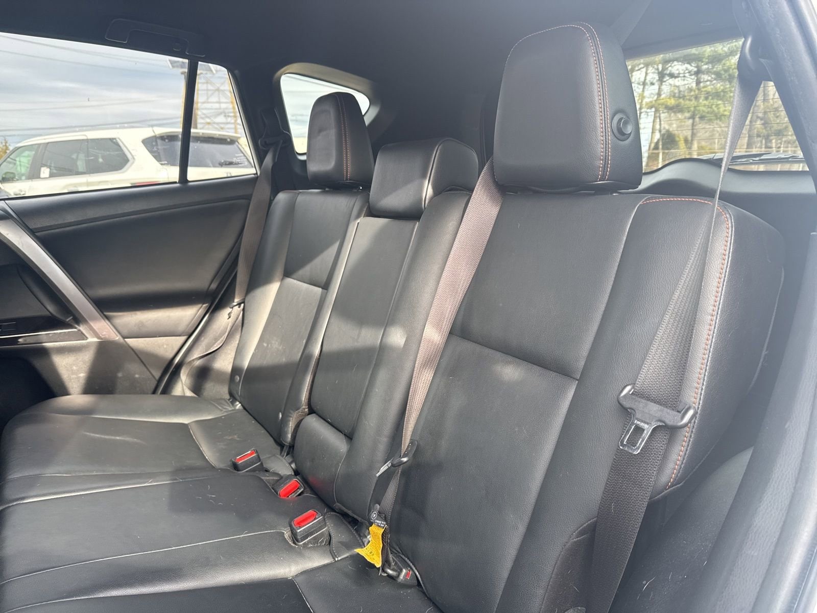 Thumbnail: 2016 Toyota RAV4 - 19