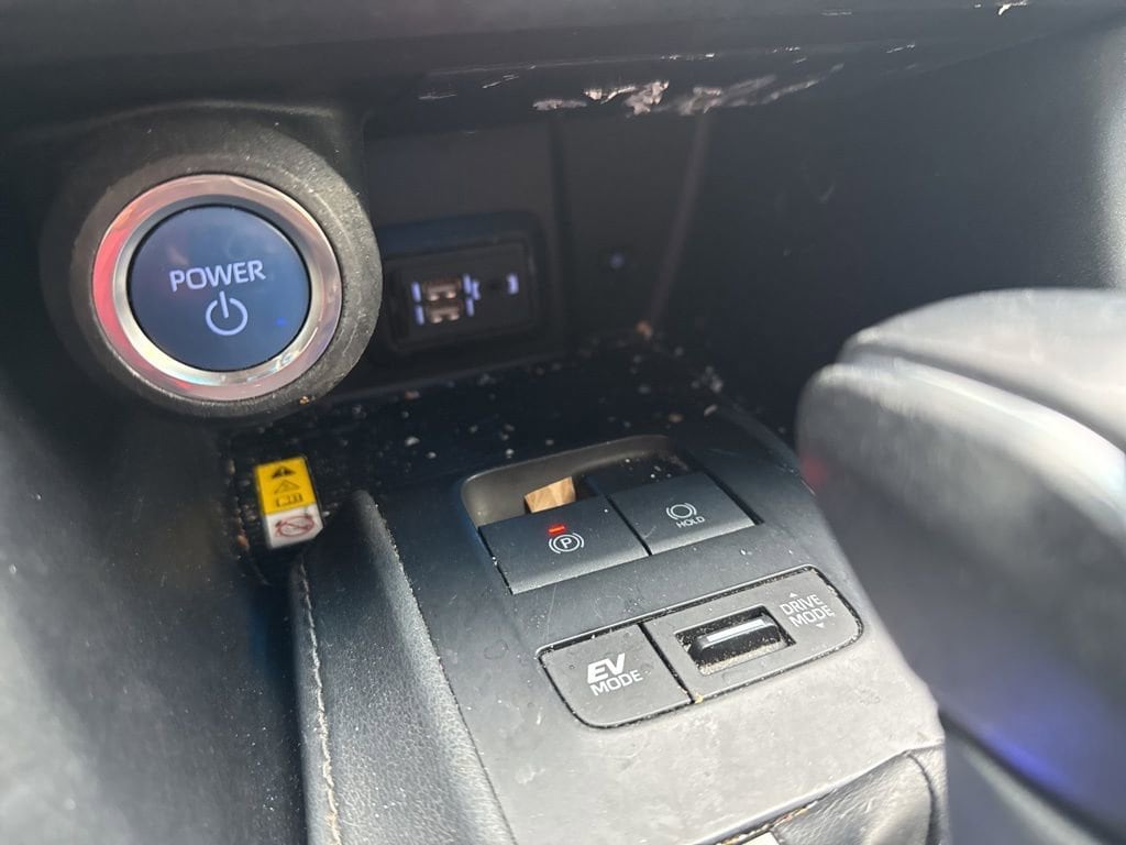 Thumbnail: 2021 Toyota Venza - 29