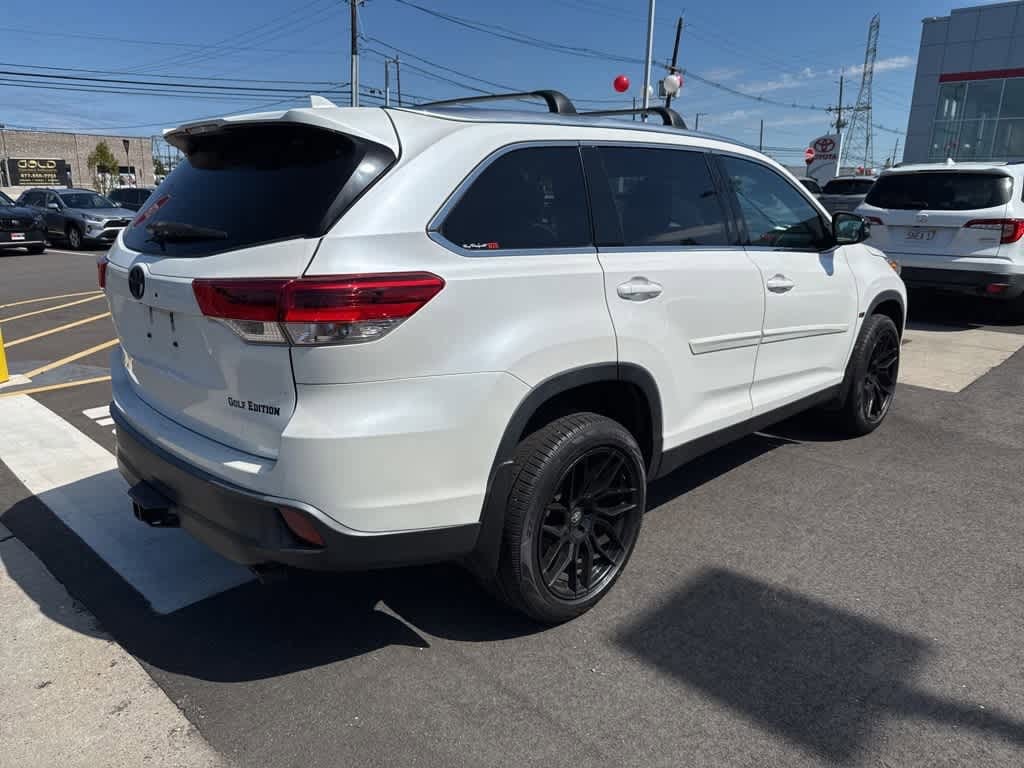 Thumbnail: 2019 Toyota Highlander - 3