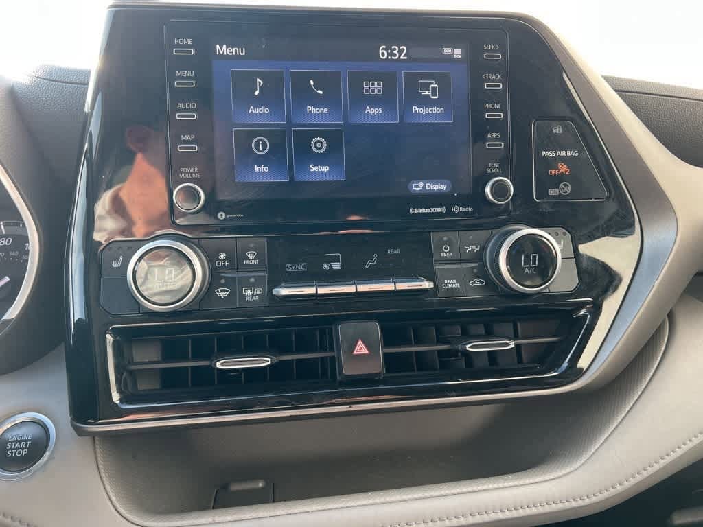 Thumbnail: 2021 Toyota Highlander - 14