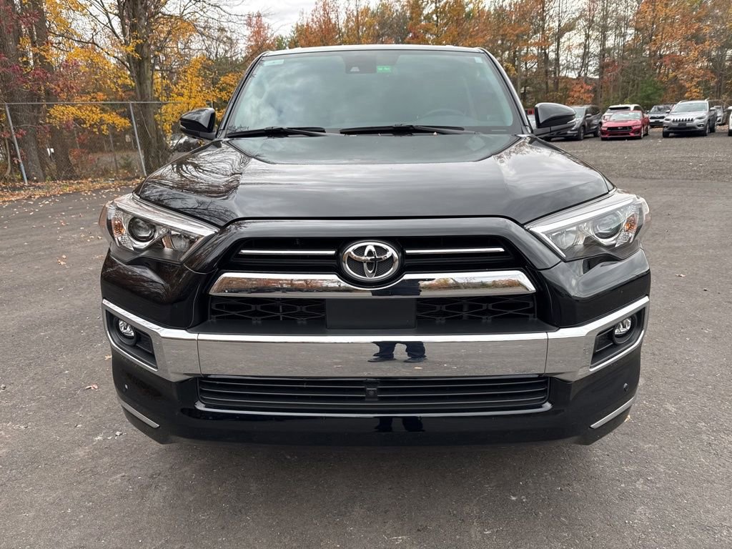 2023 Toyota 4Runner Limited photo 2