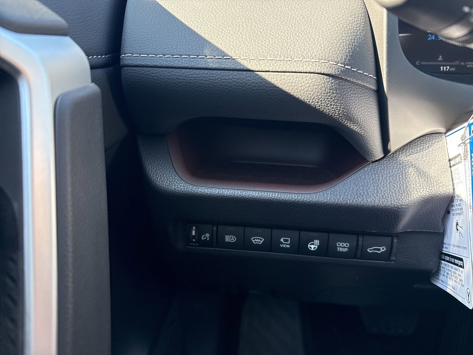 Thumbnail: 2025 Toyota RAV4 - 22