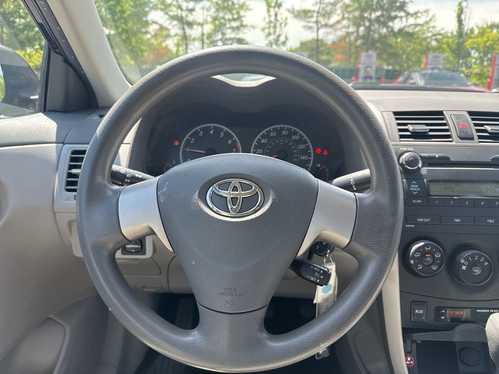 Thumbnail: 2010 Toyota Corolla - 24