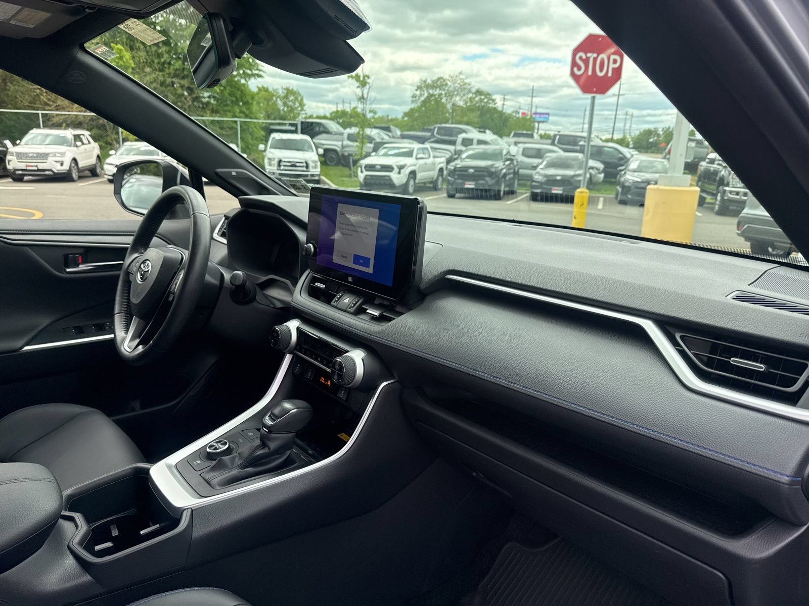 Thumbnail: 2024 Toyota RAV4 - 20