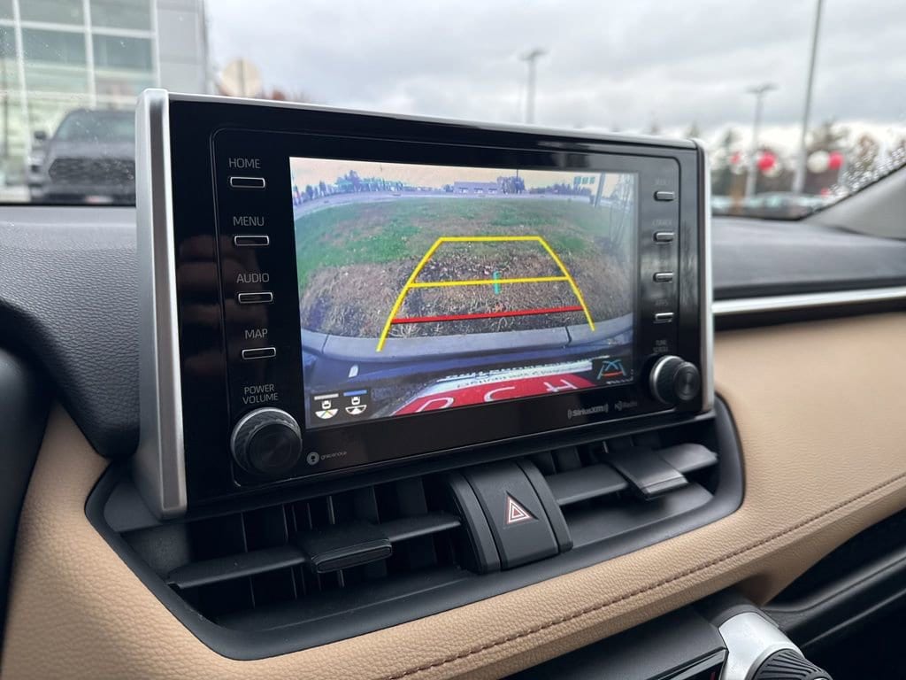 Thumbnail: 2019 Toyota RAV4 - 28