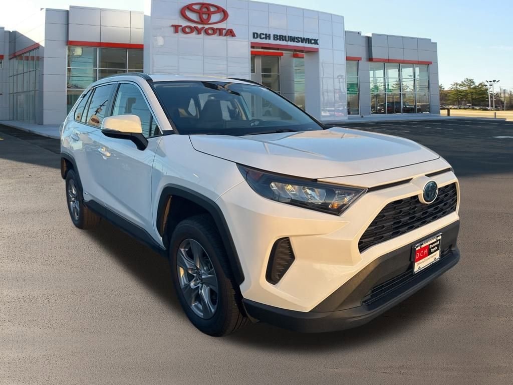 Thumbnail: 2022 Toyota RAV4 - 3