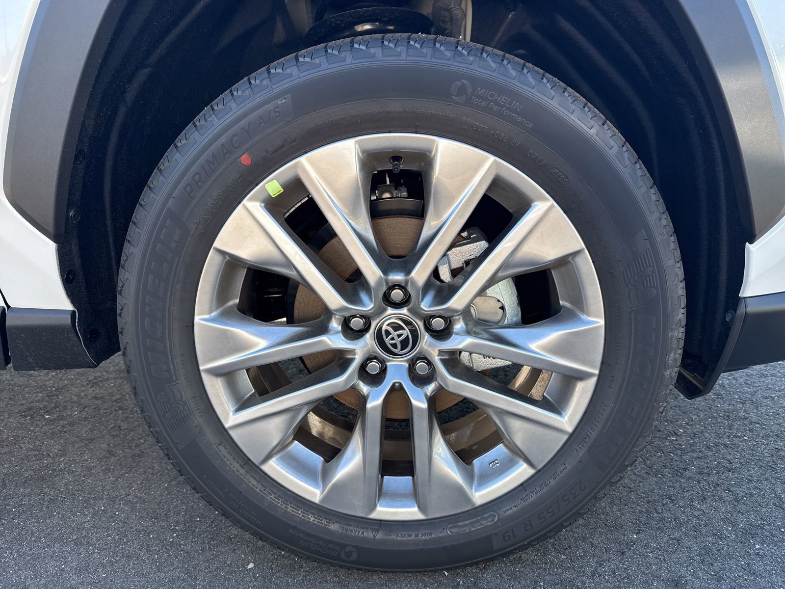 Thumbnail: 2025 Toyota RAV4 - 8