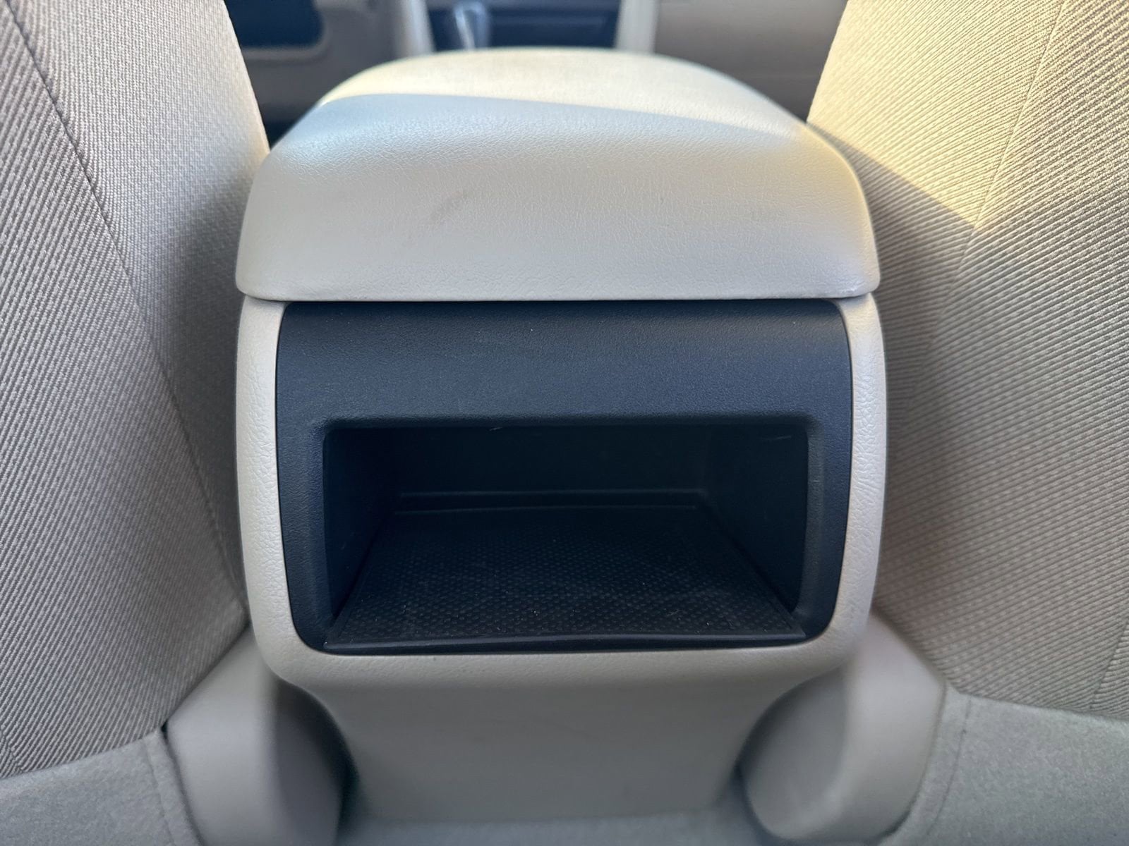 Thumbnail: 2012 Toyota Camry - 29