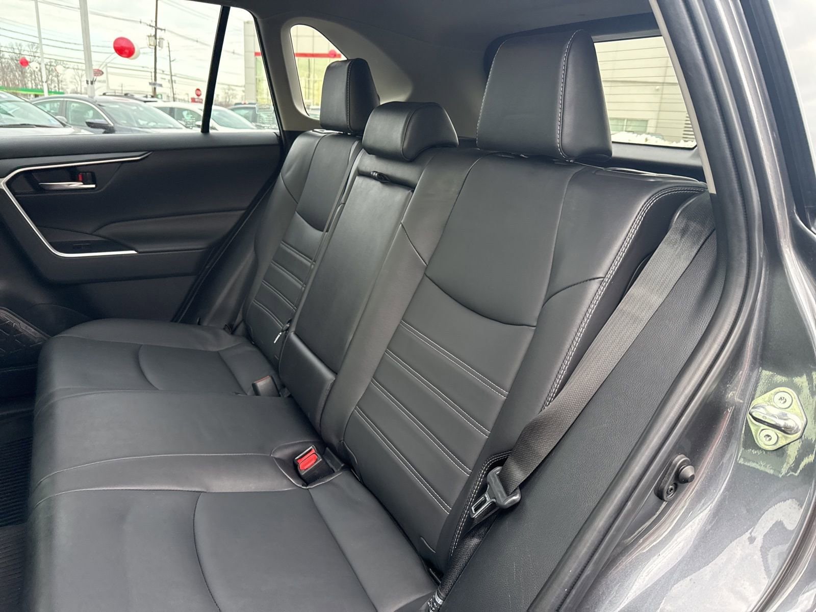 Thumbnail: 2022 Toyota RAV4 - 18