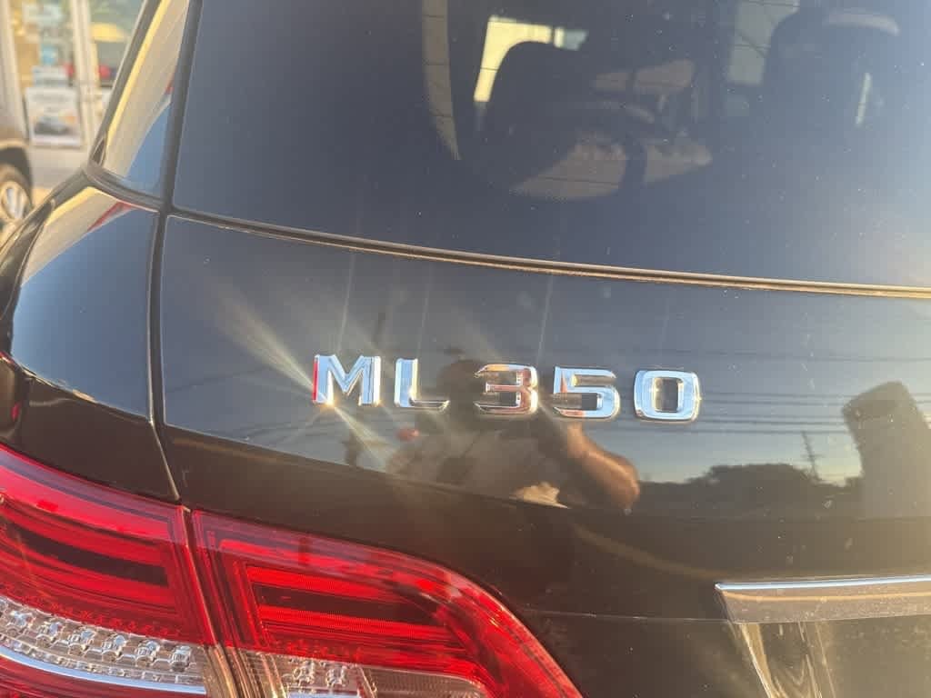Thumbnail: 2014 Mercedes-Benz M-Class - 16
