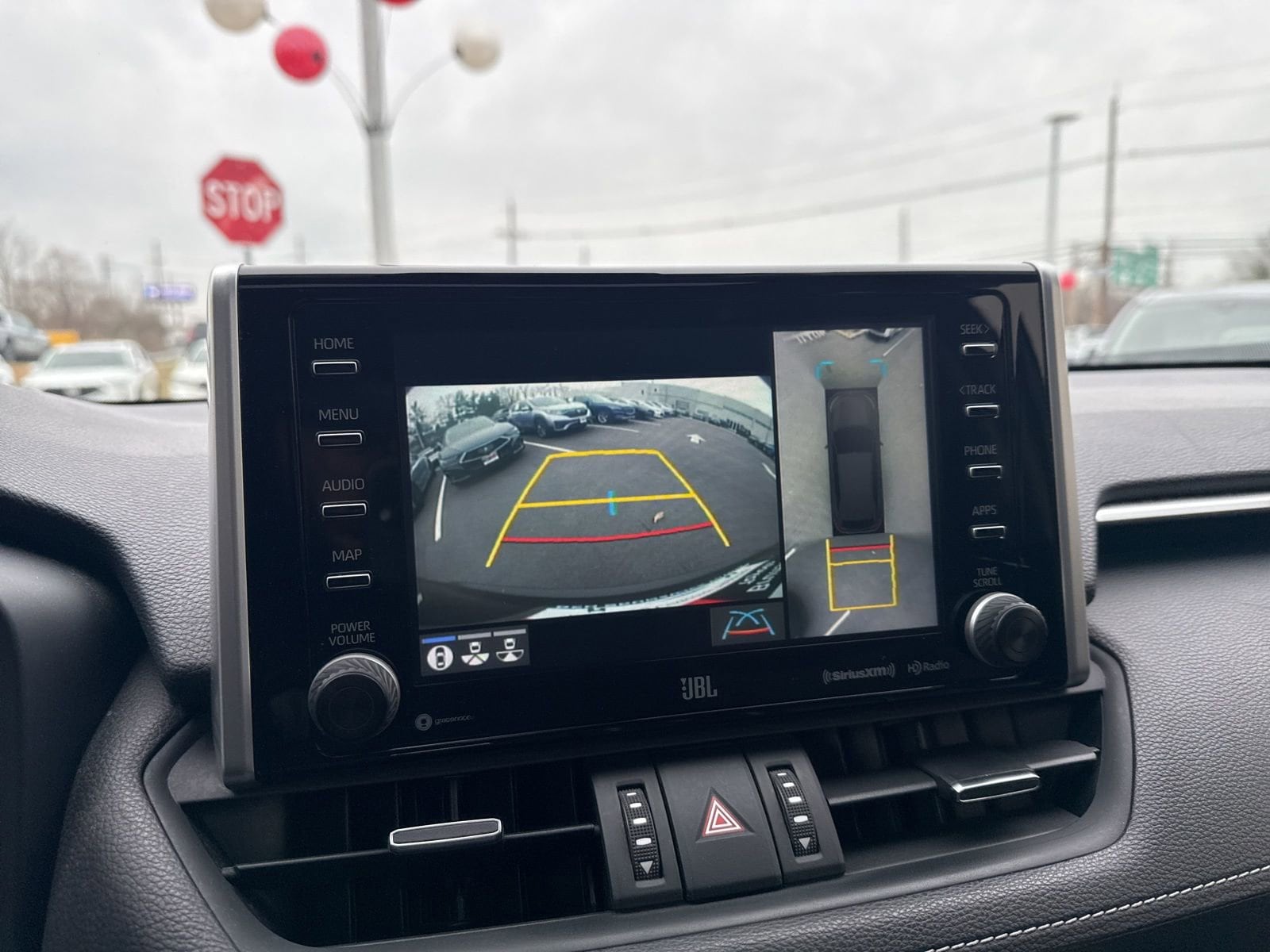 Thumbnail: 2019 Toyota RAV4 - 24