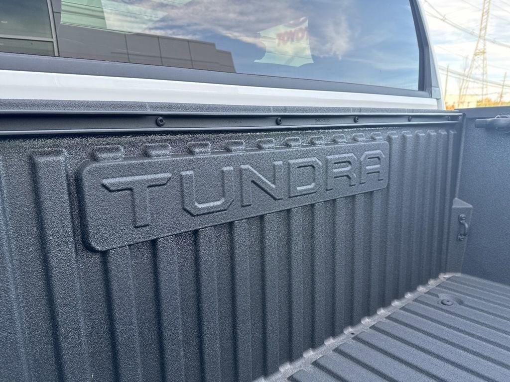 Thumbnail: 2025 Toyota Tundra - 12